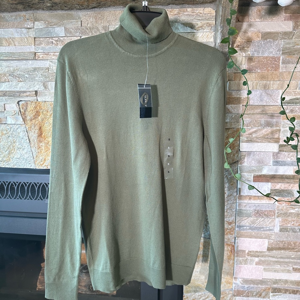 NWT Alfani Green Men’s Turtleneck Small - Professional & Comfortable